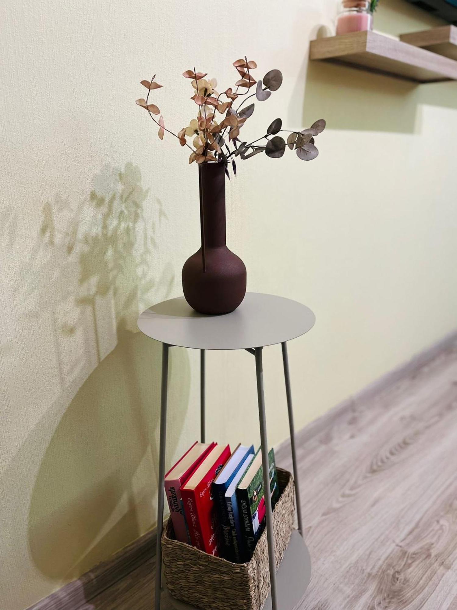 Apartamento In Suburbs *